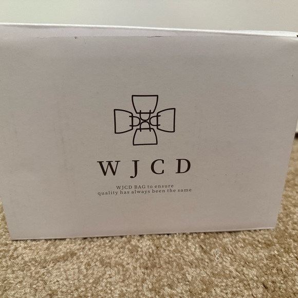 Transparent Clutch - Picture 8 of 8